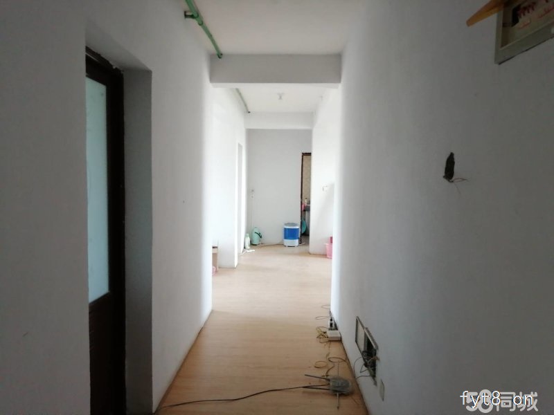 东旭华庭 旁边是 一小 实验中学,低于市场价,业主急卖